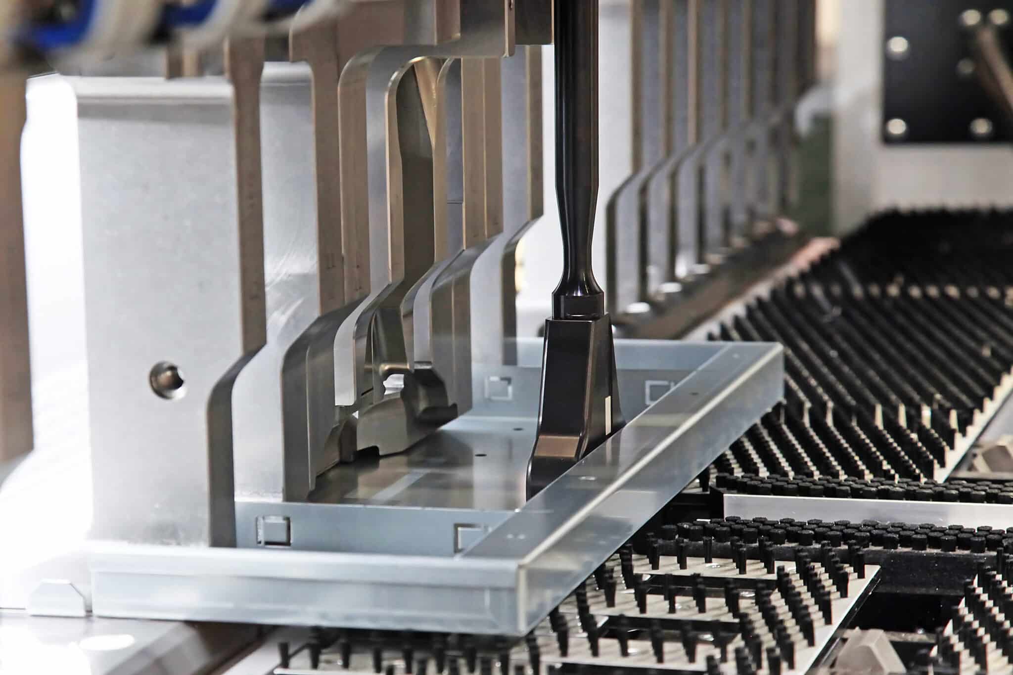 Industrial contracting of Steel sheet bending machine